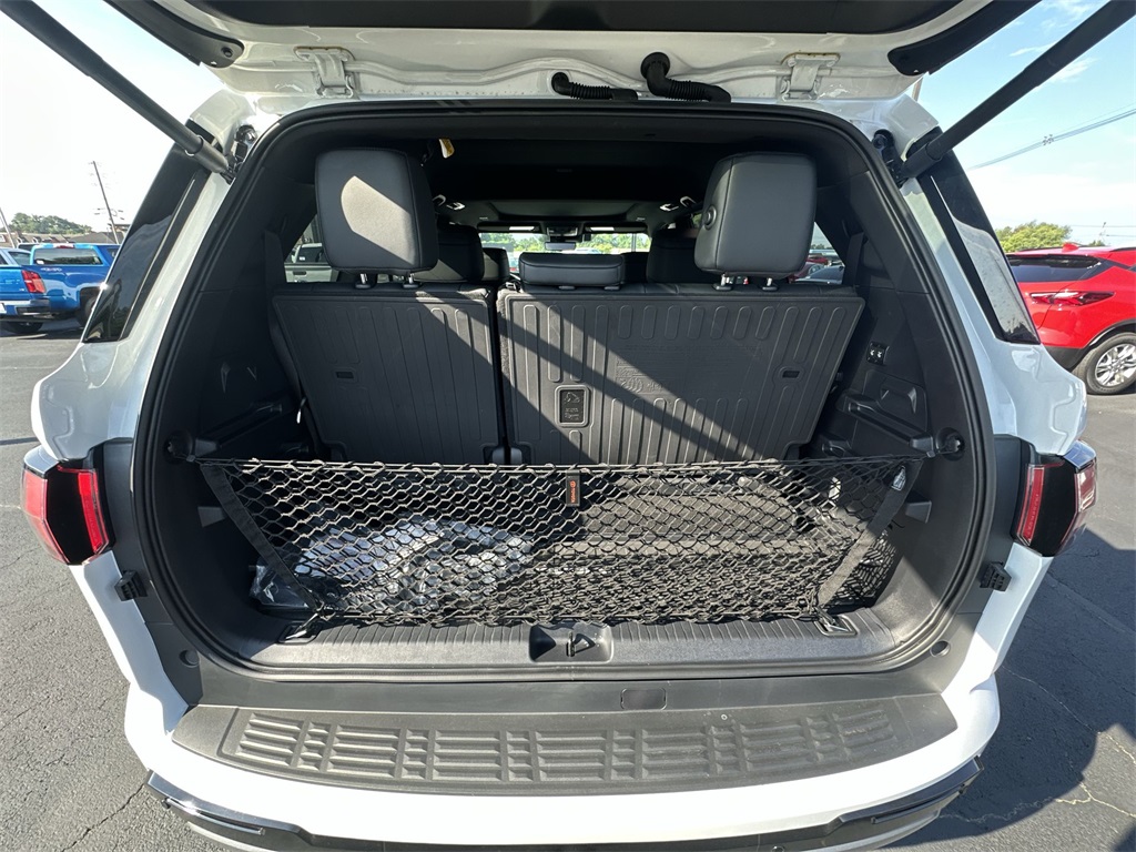 2025 Toyota Sequoia Platinum photo 24