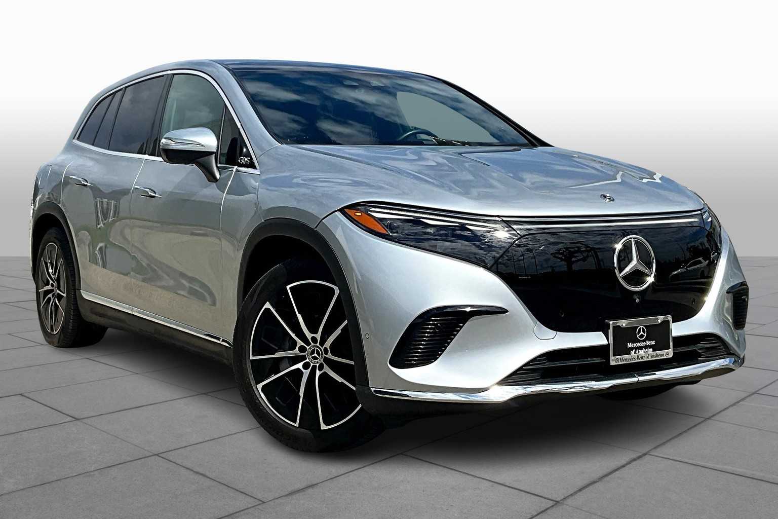 2023 Mercedes Benz EQS SUV 450 photo 2