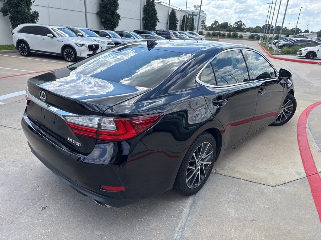 2018 Lexus ES 350 photo 3