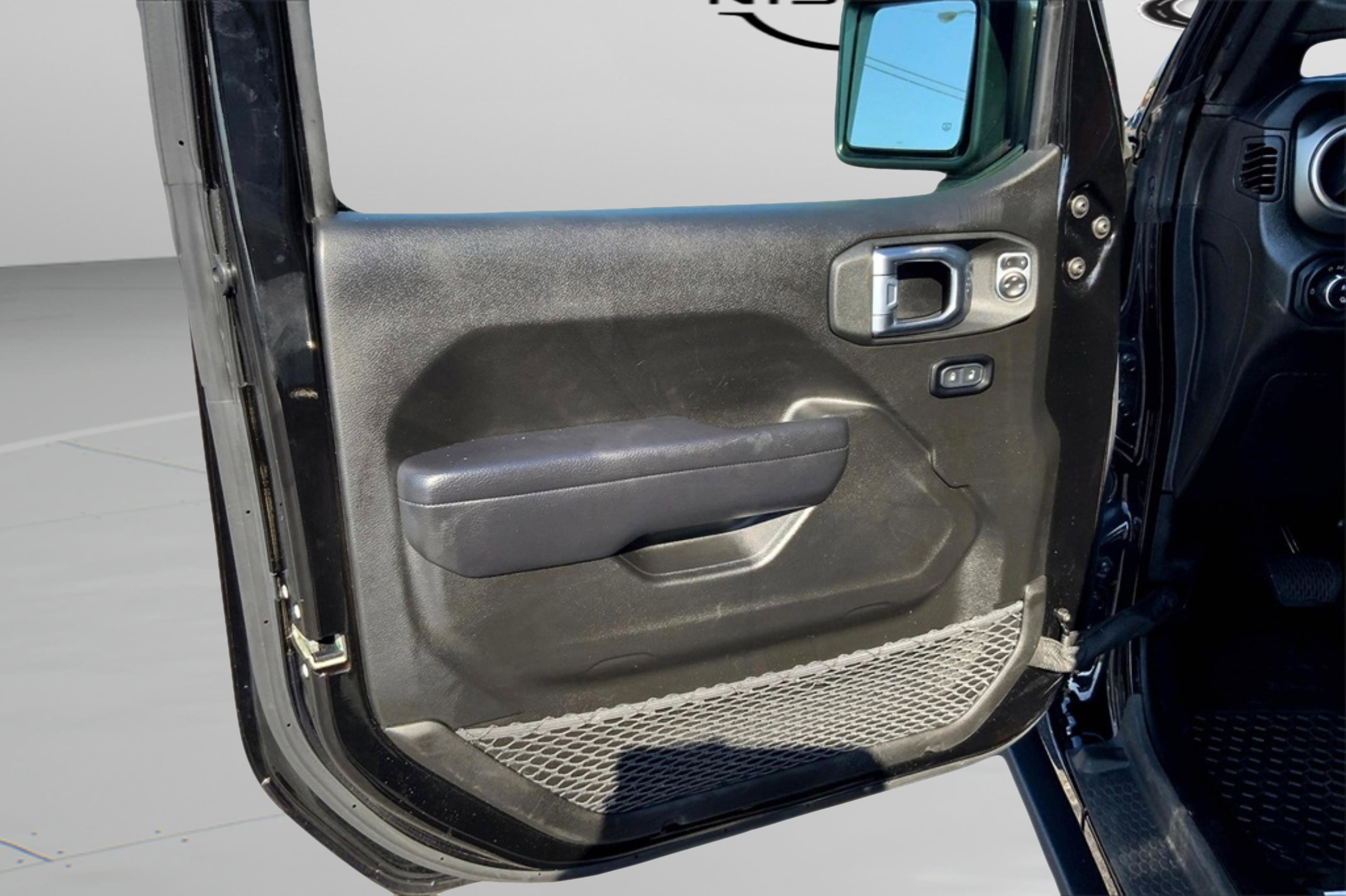 2023 Jeep Gladiator Sport photo 22