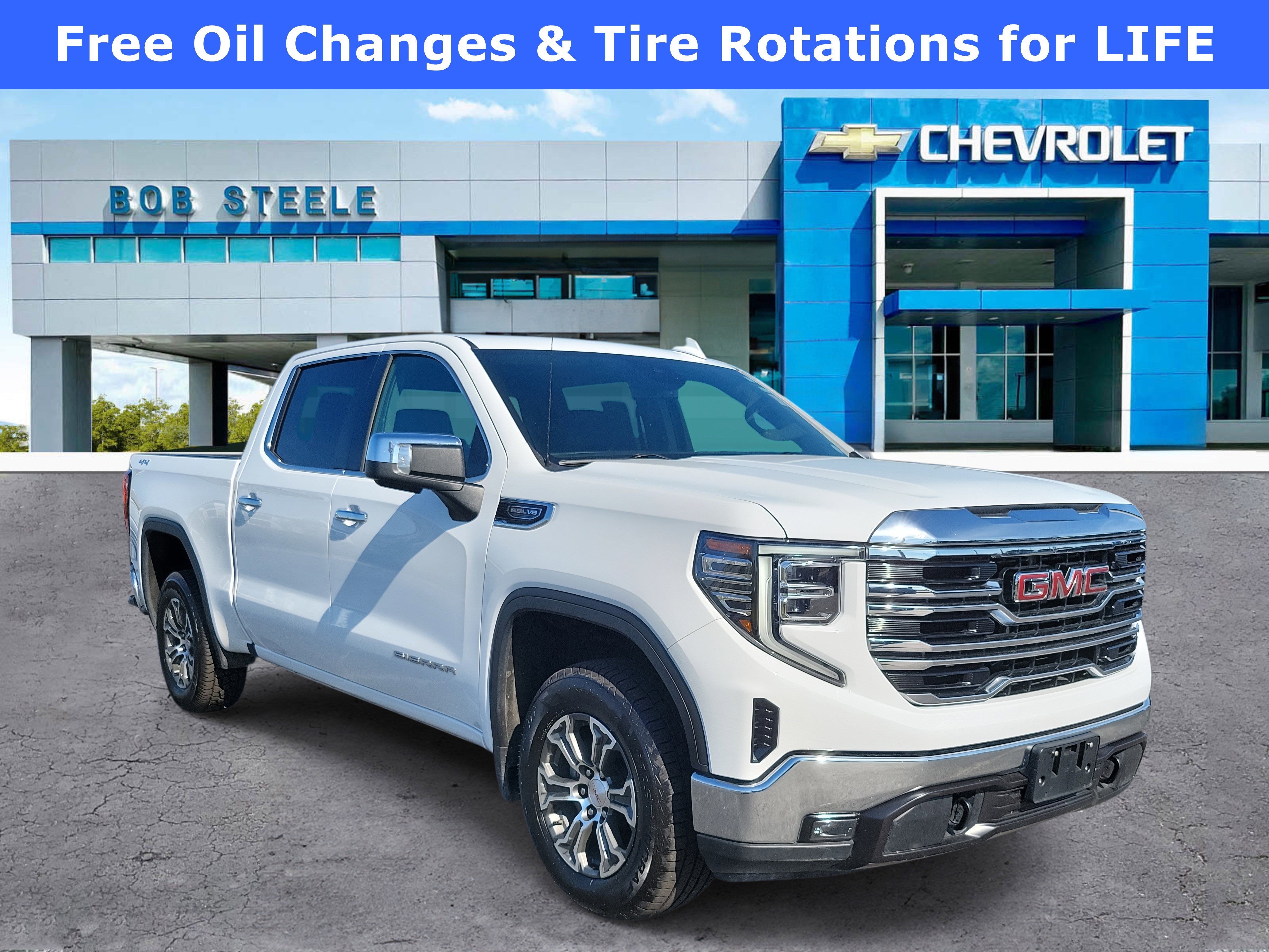 2024 GMC Sierra 1500 SLT's photo