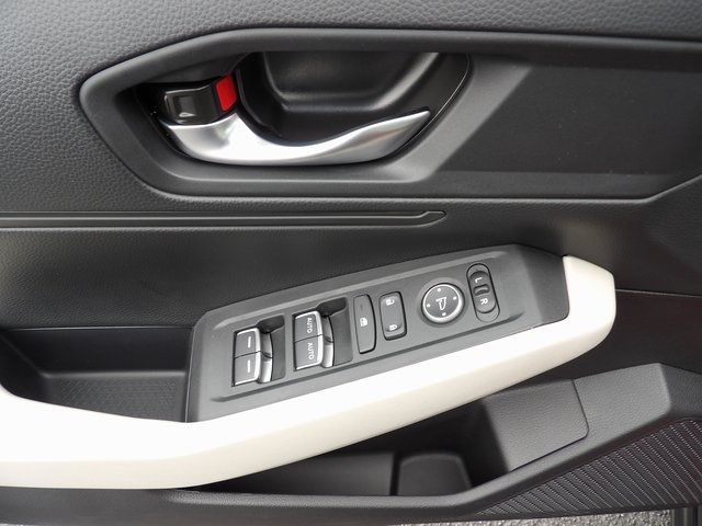 2025 Honda Accord LX photo 12