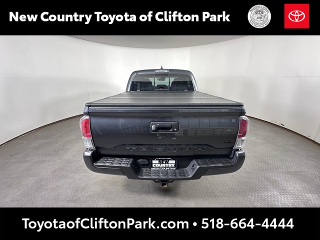 2023 Toyota Tacoma TRD Sport photo 3