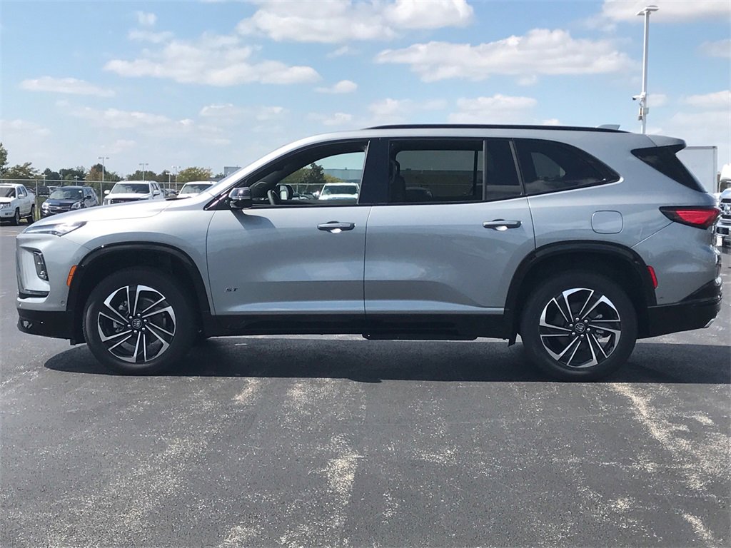 2026 Buick Enclave Sport Touring photo 4