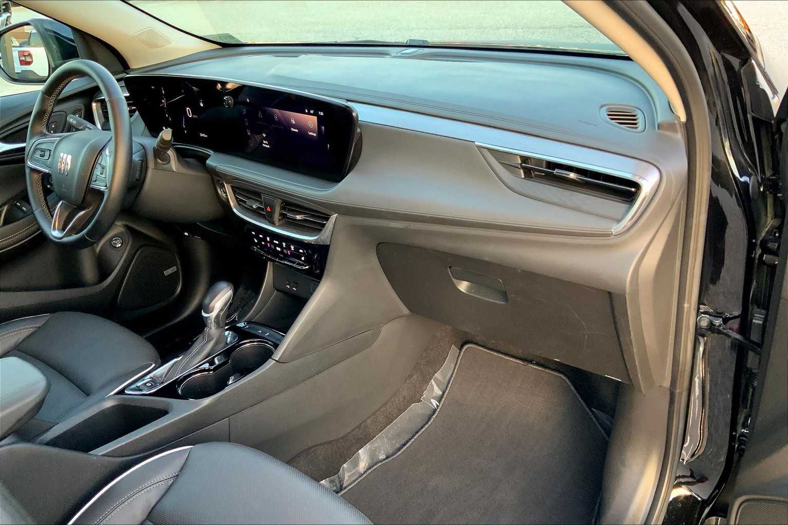 2024 Buick Encore GX Avenir photo 17