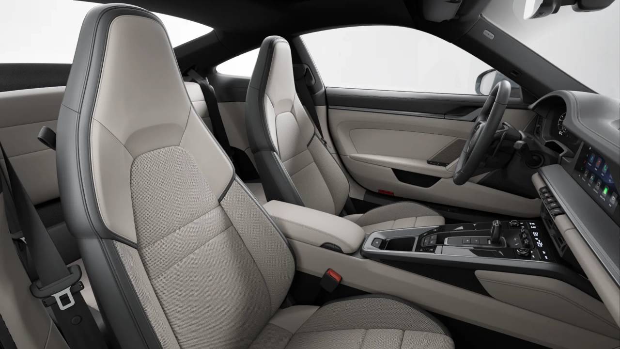 2026 Porsche 911 T photo 11