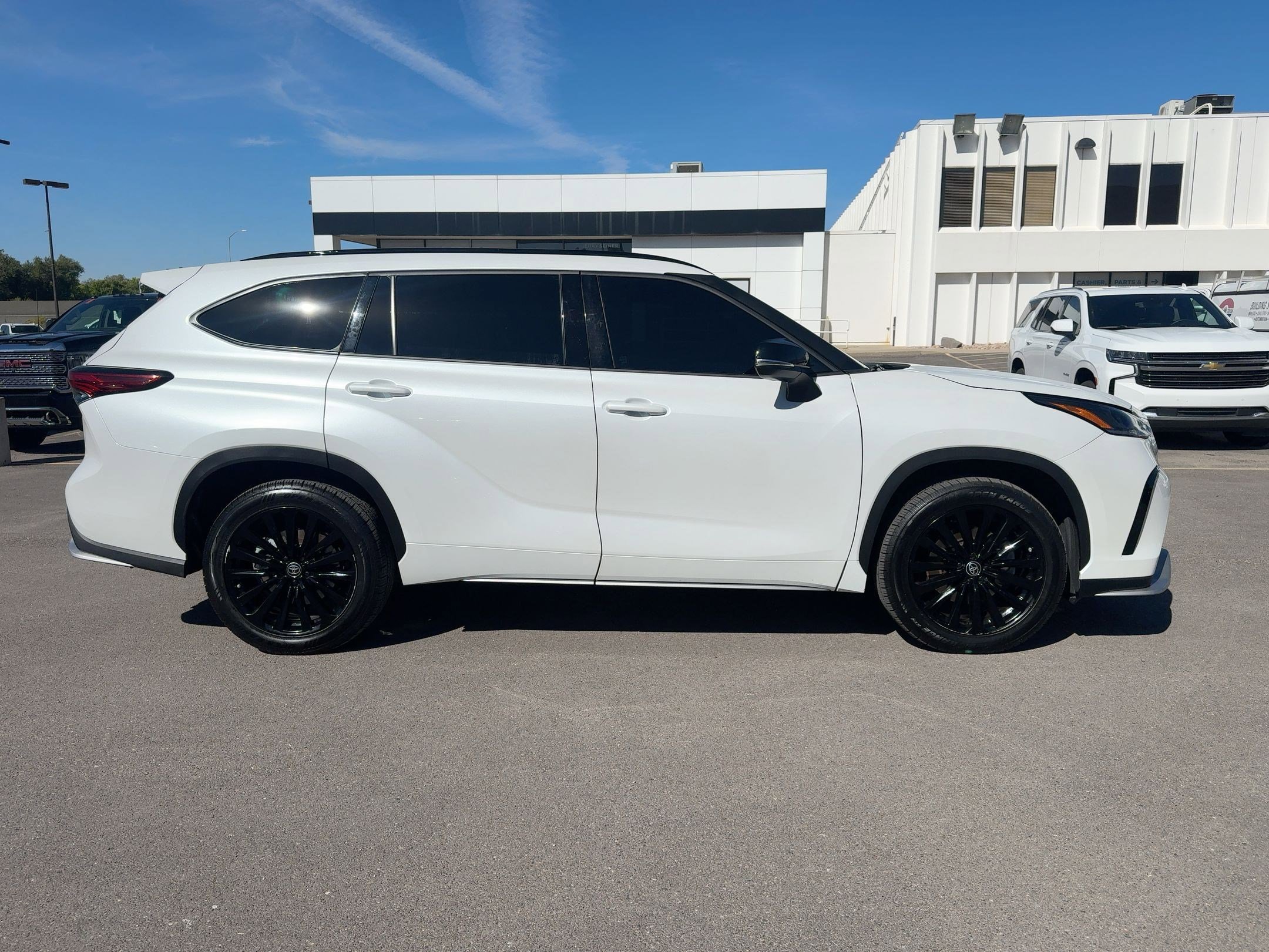 2023 Toyota Highlander XSE photo 6