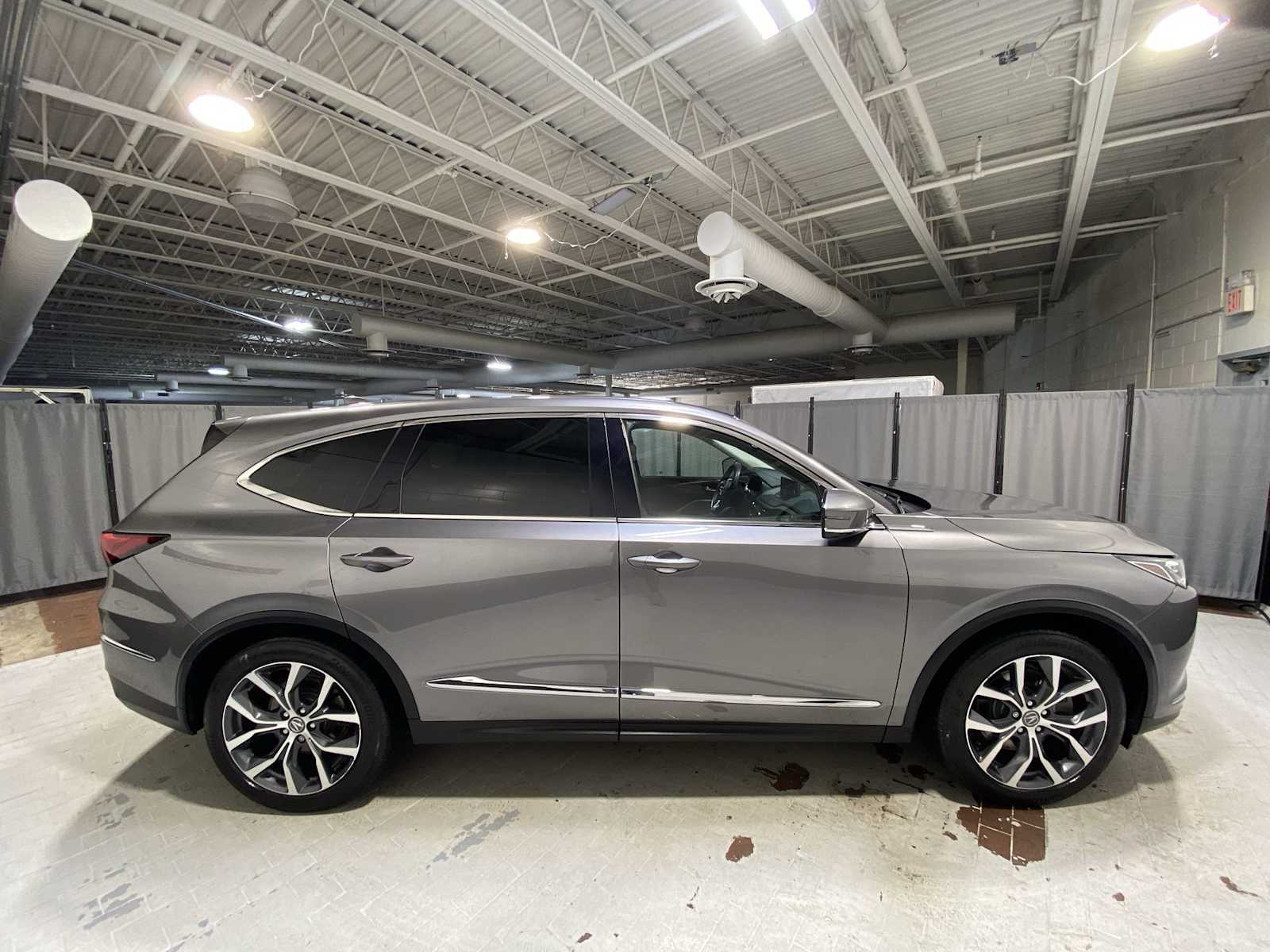 2023 Acura MDX Technology SH-AWD photo 23