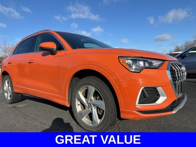 2020 Audi Q3 Premium's photo