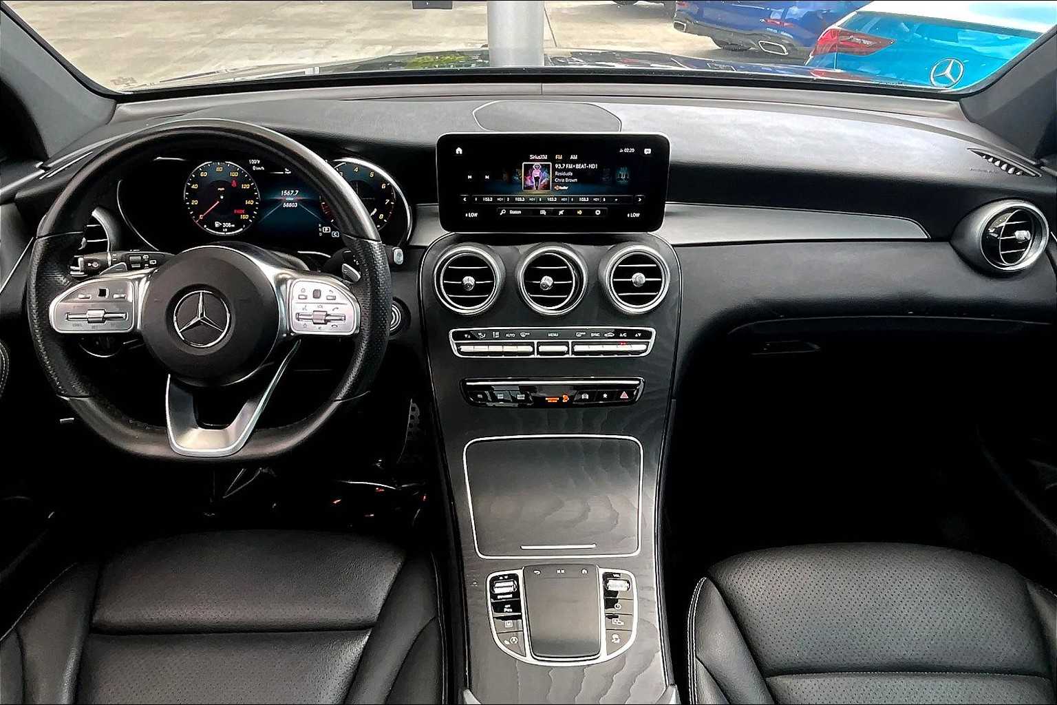 2021 Mercedes Benz GLC 300 photo 13