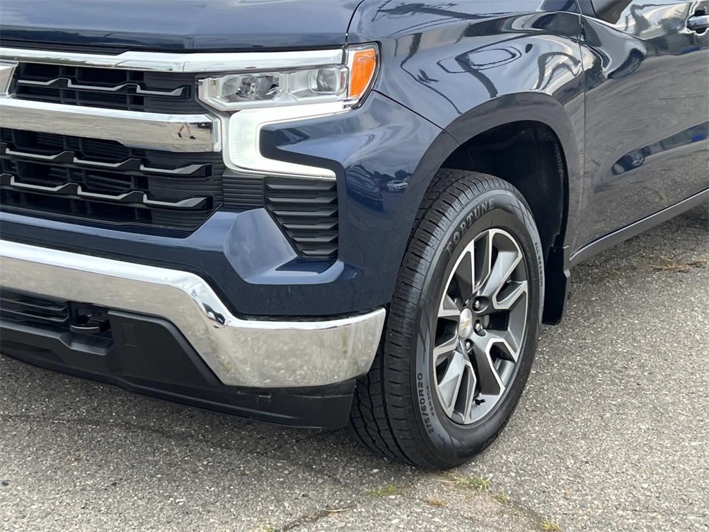 2022 Chevrolet Silverado 1500 LT photo 8