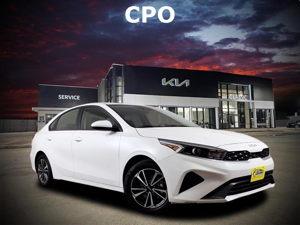 2024 Kia Forte LXS's photo