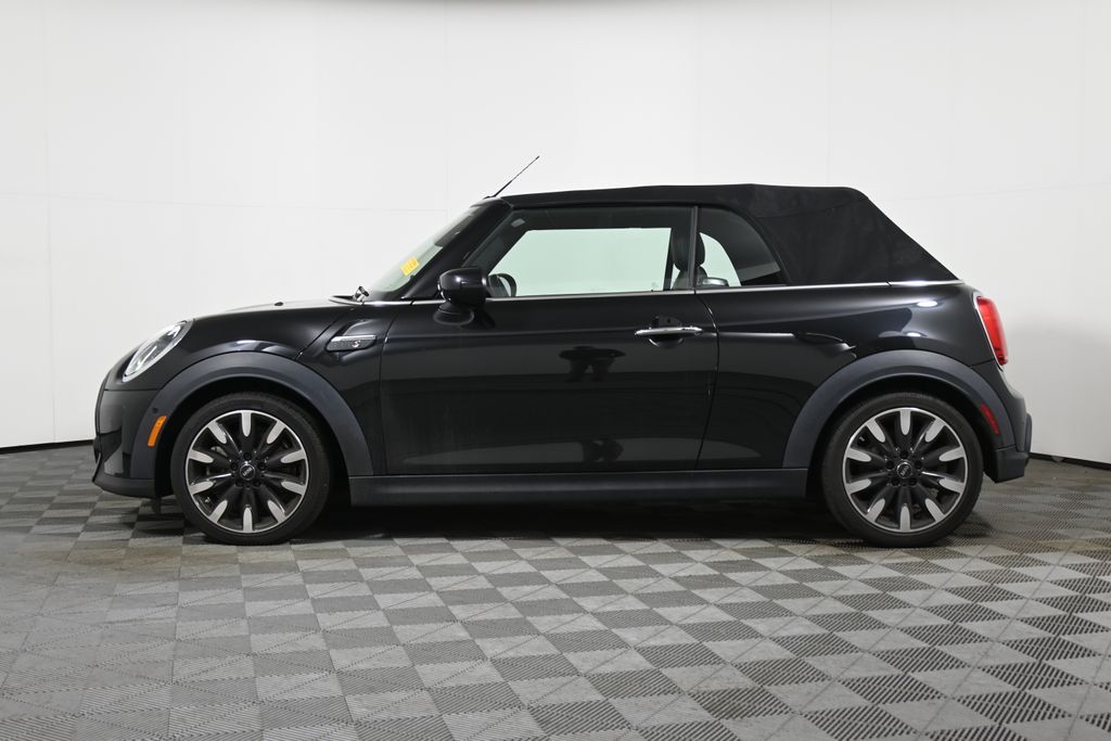 2023 Mini Cooper S Iconic photo 2