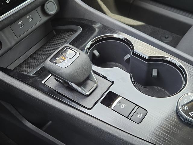 2025 Nissan Rogue S photo 15