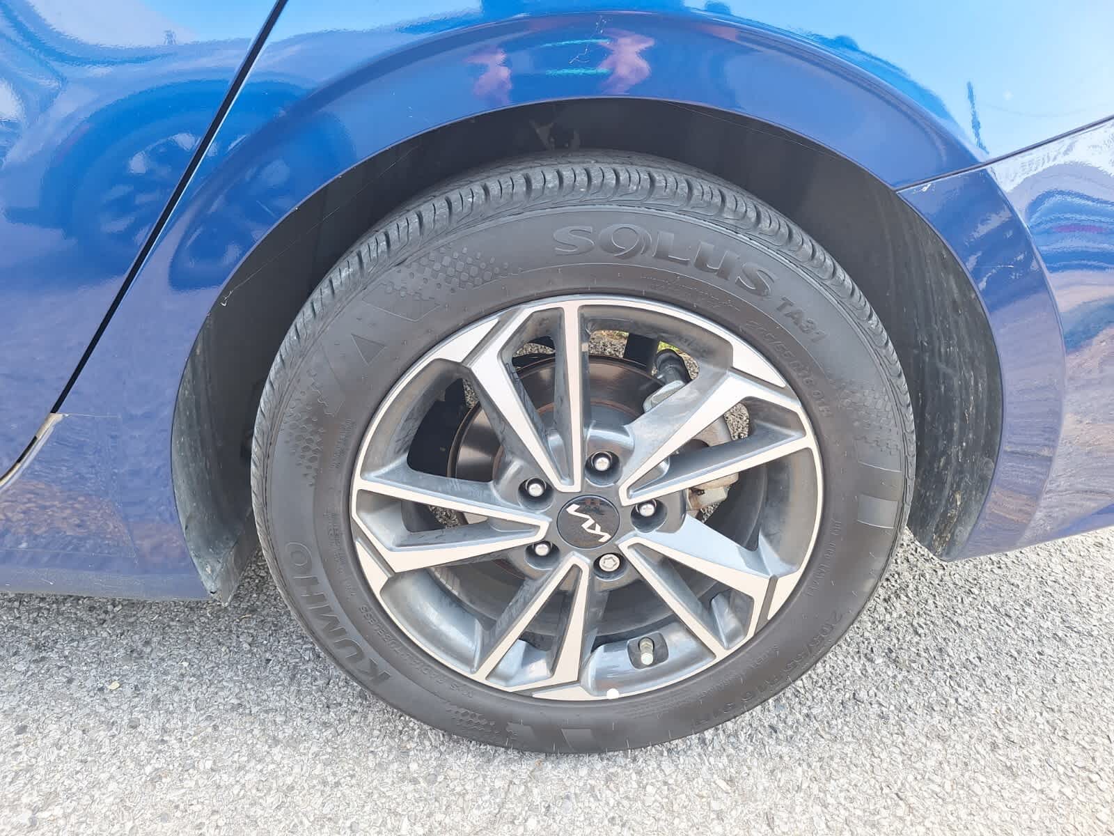 2024 Kia Forte LXS photo 23
