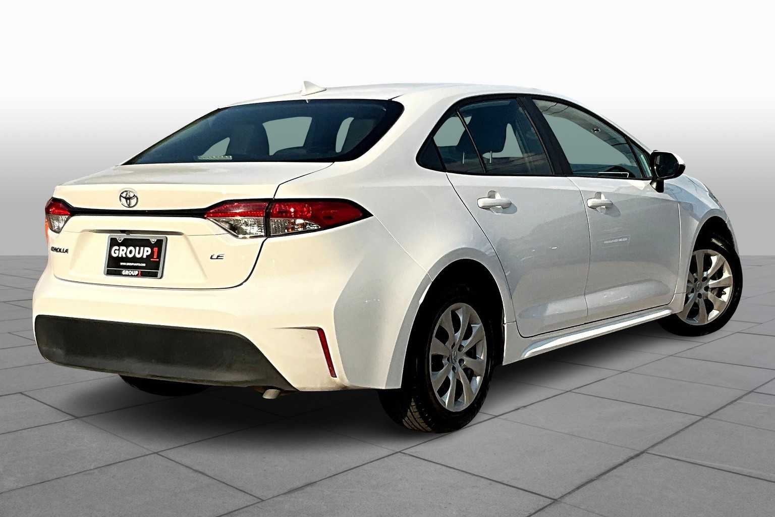 2024 Toyota Corolla LE photo 10