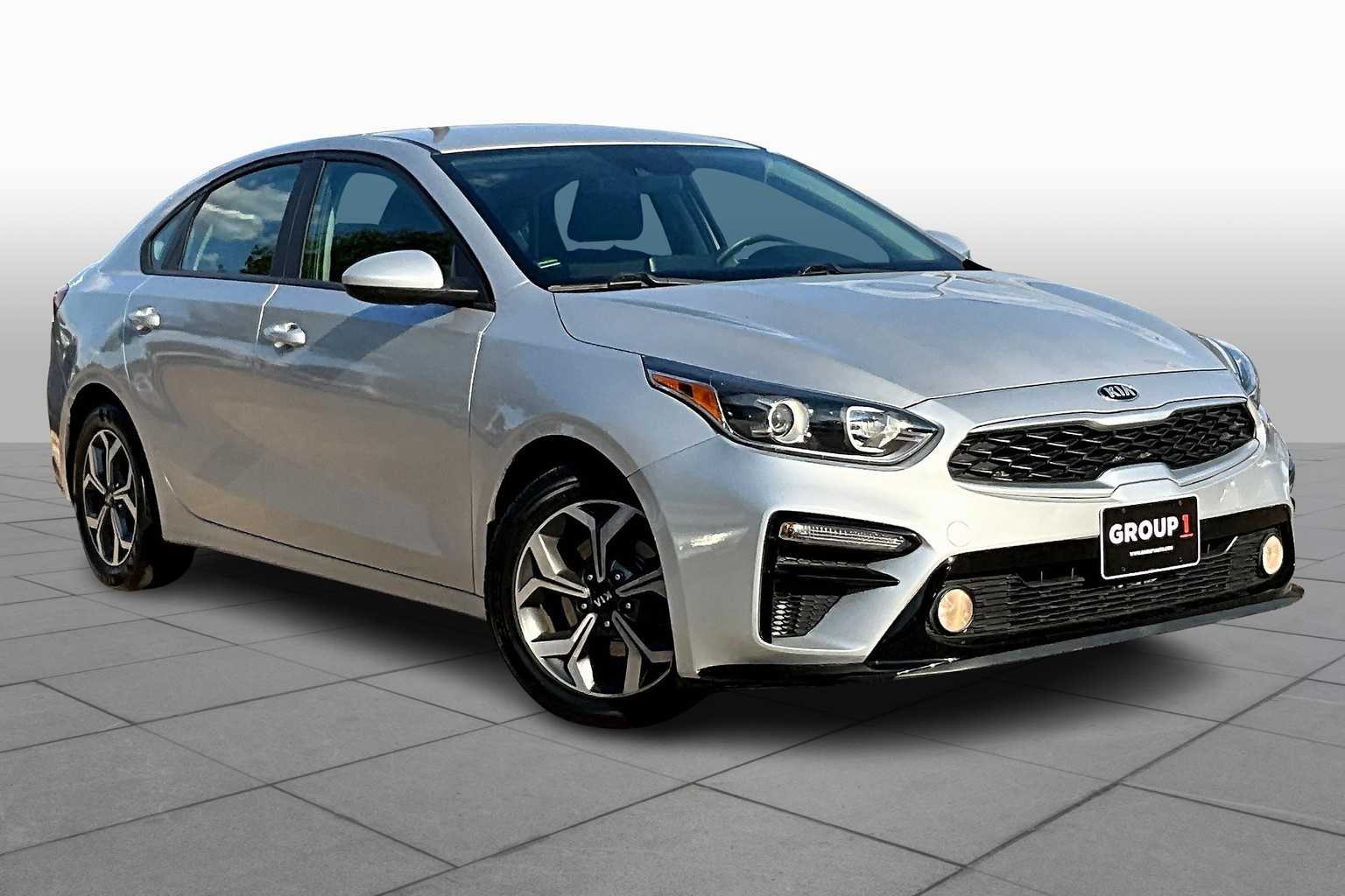 2021 Kia Forte FE LXS photo 2