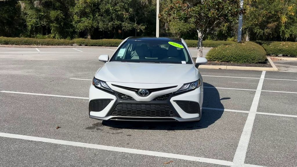 2022 Toyota Camry XSE photo 3