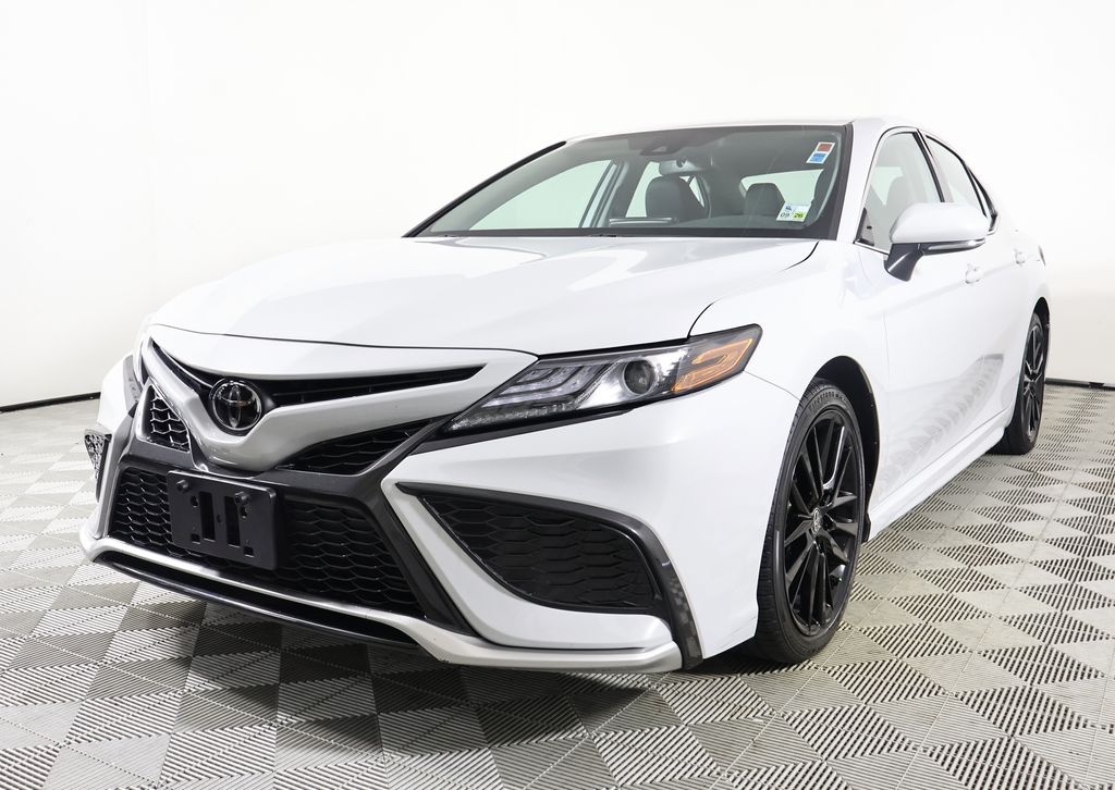 2023 Toyota Camry XSE photo 2