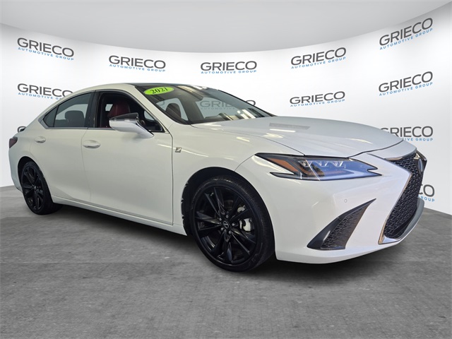 2021 Lexus ES F SPORT's photo