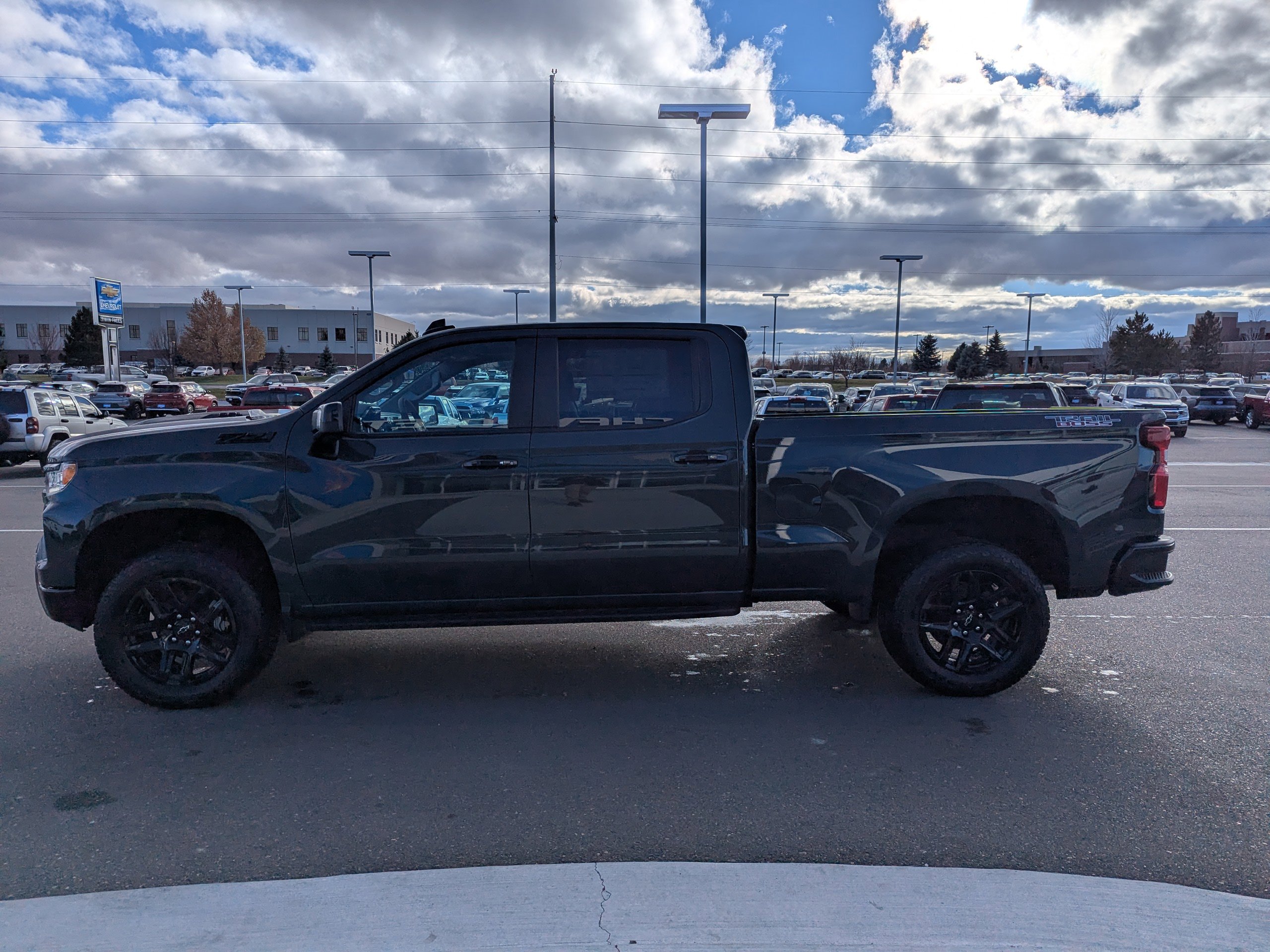 2026 Chevrolet Silverado 1500 LT Trail Boss photo 4