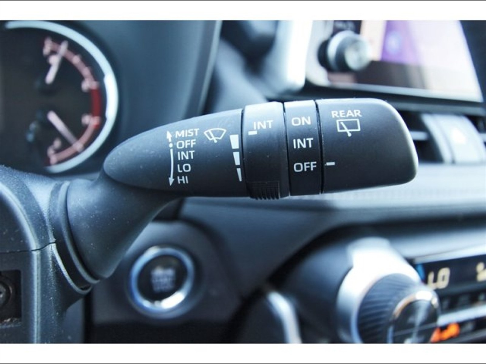 2024 Toyota RAV4 XLE White at Robbins Nissan