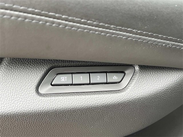 2016 Cadillac Escalade ESV Platinum photo 19