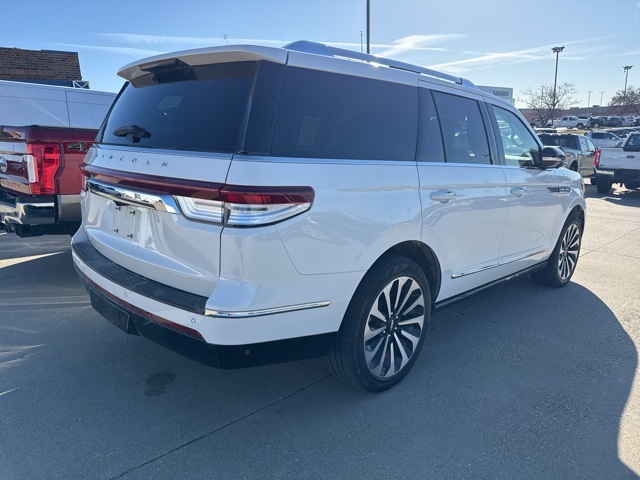 2023 Lincoln Navigator Reserve photo 4