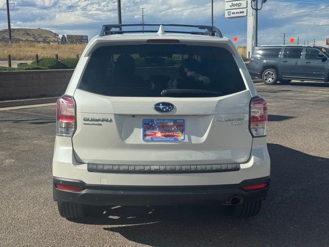 2017 Subaru Forester 2.5i Touring photo 4