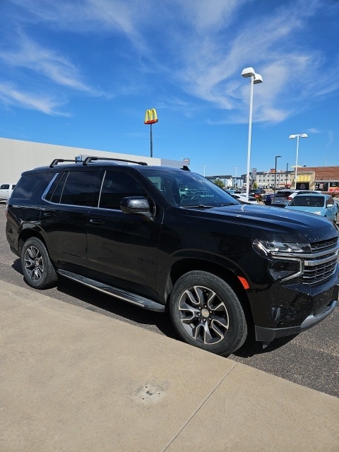 2021 Chevrolet Tahoe LT photo 2