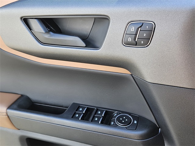2025 Ford Bronco Sport Outer Banks photo 28