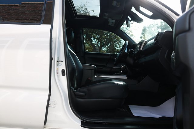 2020 Toyota Tacoma Limited photo 8