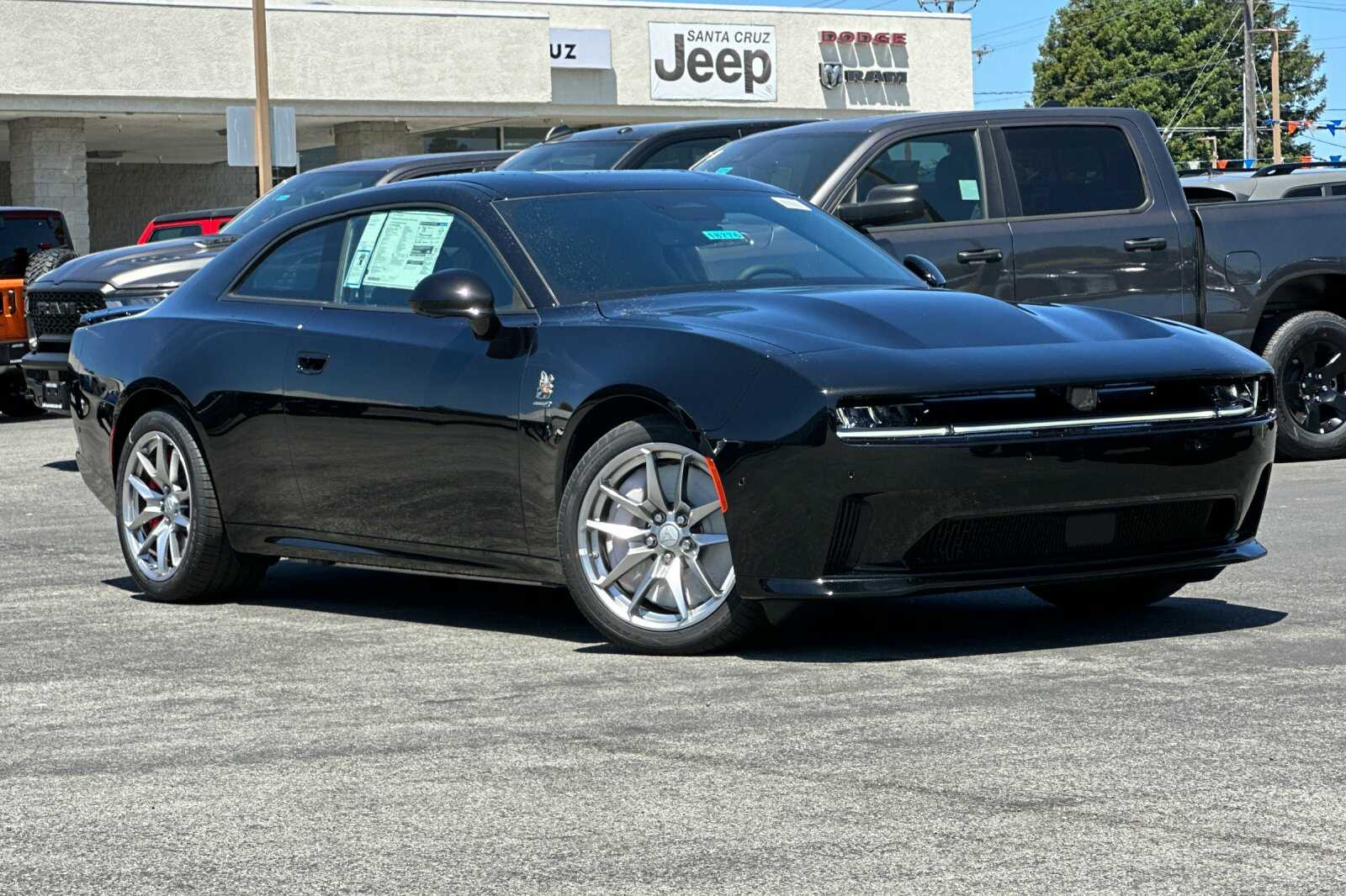 2025 Dodge Charger Daytona Scat Pack AWD photo 2