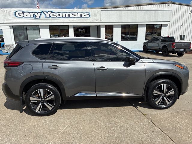 2023 Nissan Rogue SL photo 11