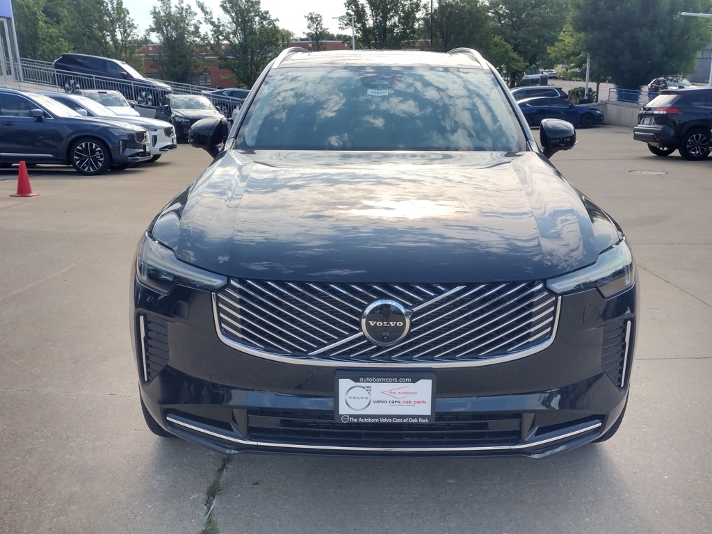 2025 VOLVO XC90 - Image 3