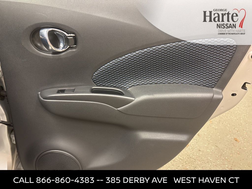 2015 Nissan Versa Note SV photo 20