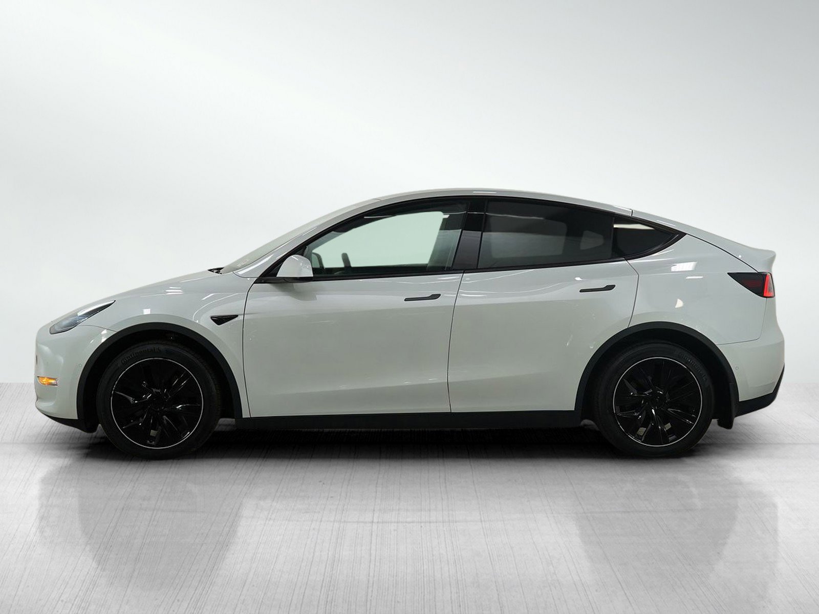 Used 2020 Tesla Model Y Long Range with VIN 5YJYGDEE0LF048288 for sale in Bloomington, Minnesota