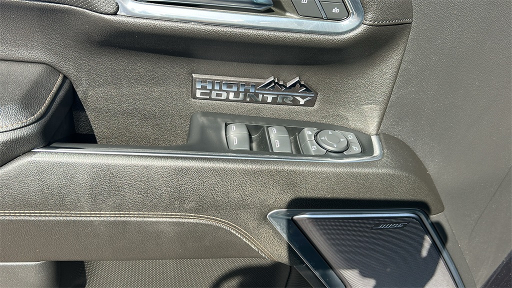 2023 Chevrolet Silverado 1500 High Country photo 16