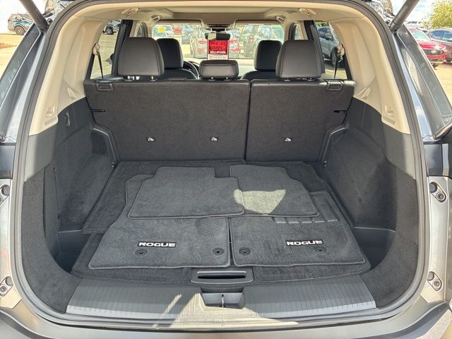 2023 Nissan Rogue SL photo 8