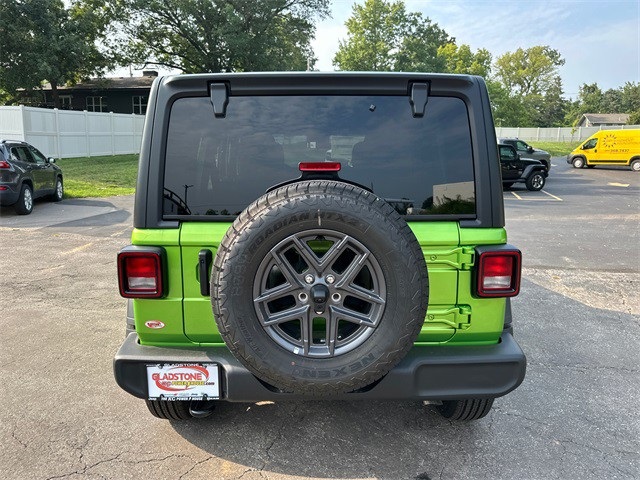 2025 Jeep Wrangler Sport S photo 6