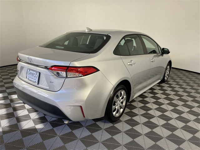 2025 Toyota Corolla LE photo 7