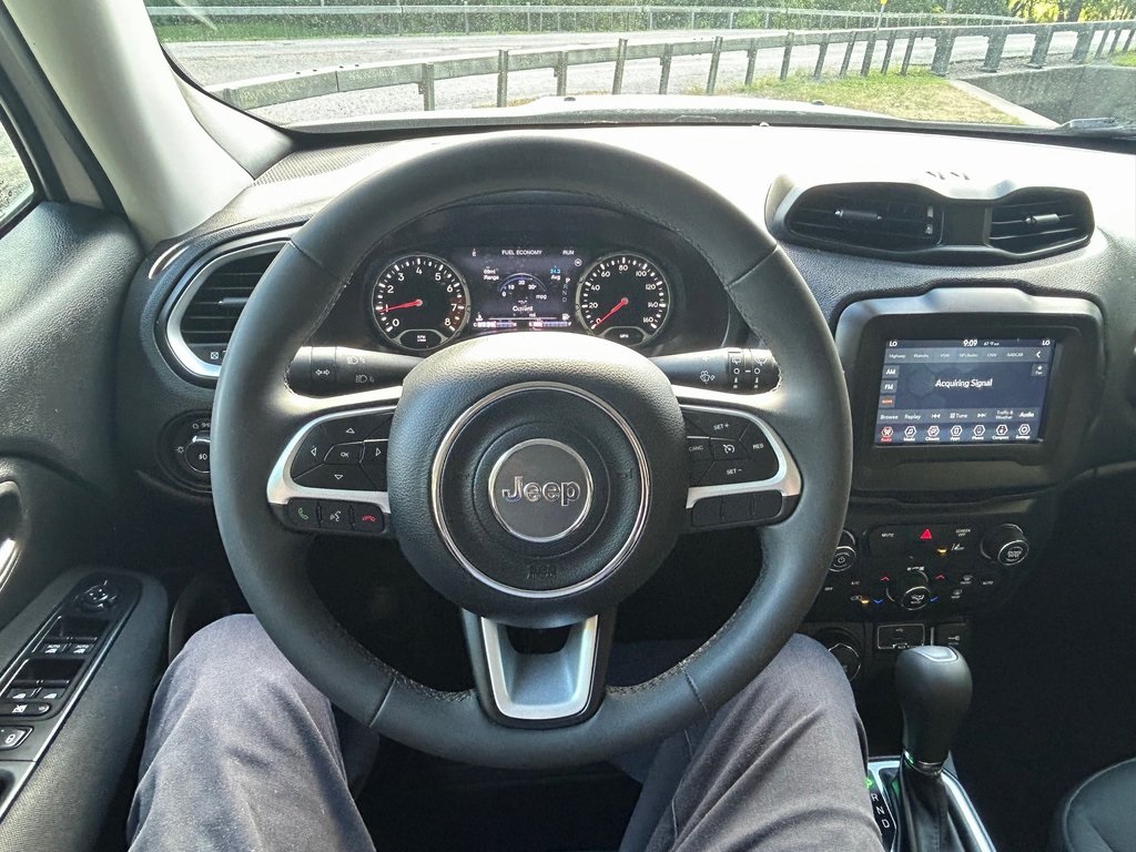 2021 Jeep Renegade Latitude photo 10