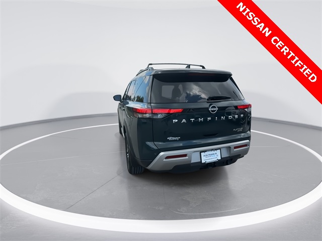 2023 Nissan Pathfinder Platinum photo 7