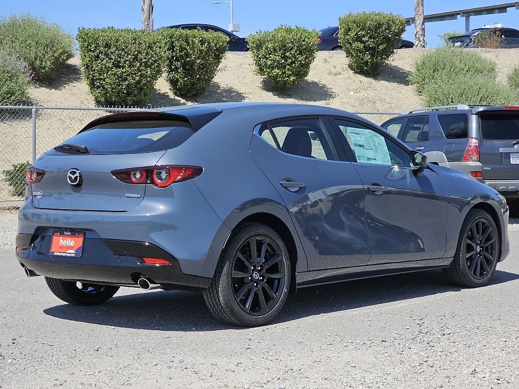 2025 Mazda Mazda3 Hatchback 2.5 s Carbon photo 21