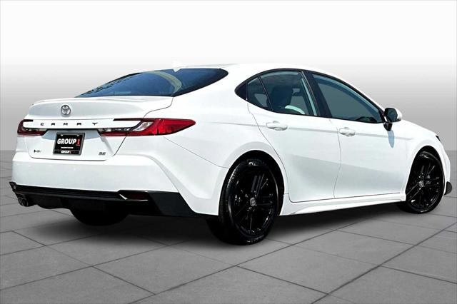 2025 Toyota Camry SE photo 12