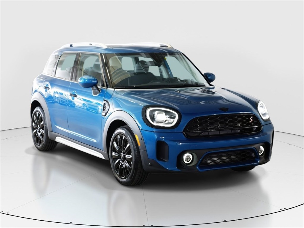 2024 Mini Countryman Iconic photo 2