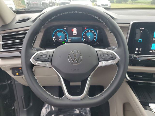 2025 Volkswagen Atlas SEL photo 24