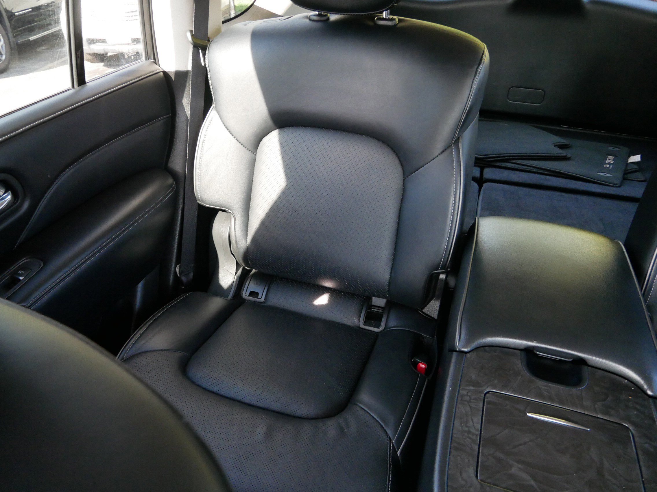 2024 Infiniti QX80 Luxe photo 12