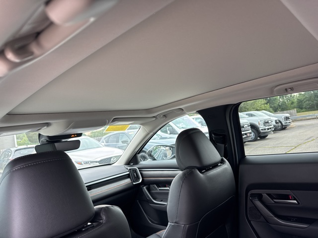 2025 Mazda CX-50 Premium photo 8