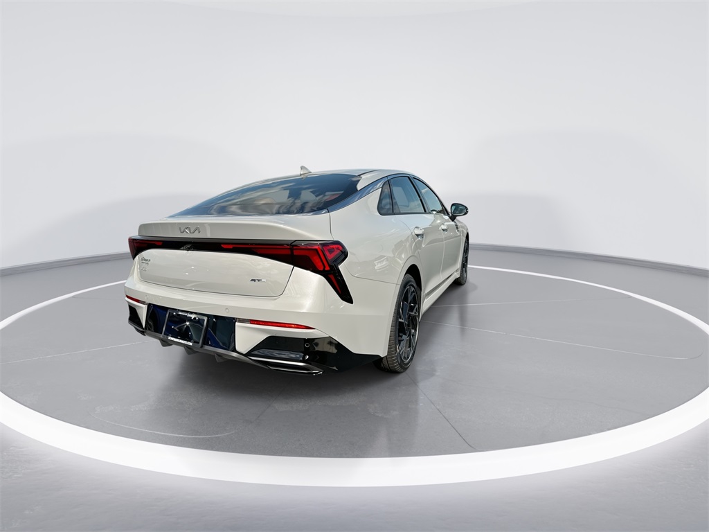 2026 Kia K5 GT-Line photo 8